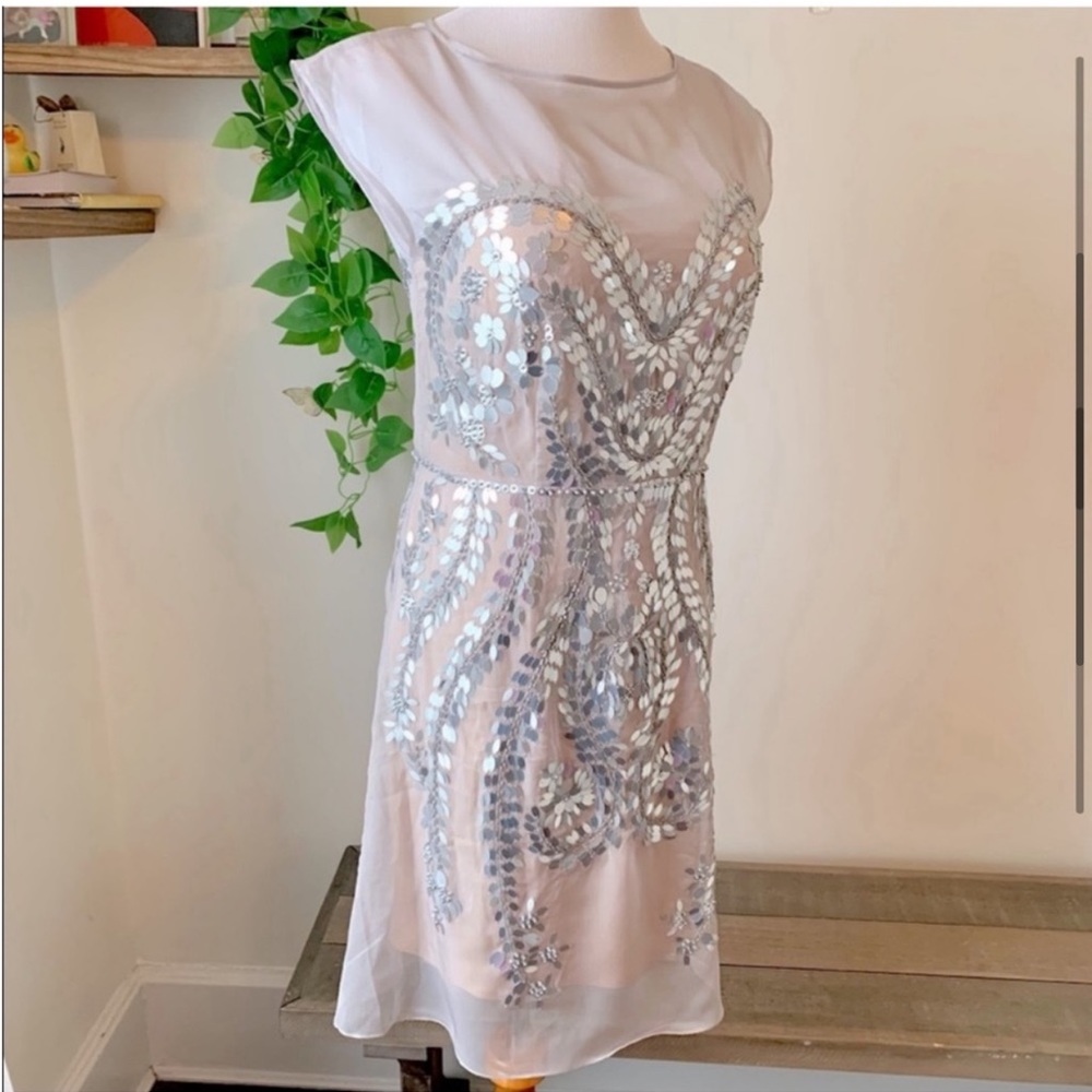 Mignon Dress - Picture 4 of 8